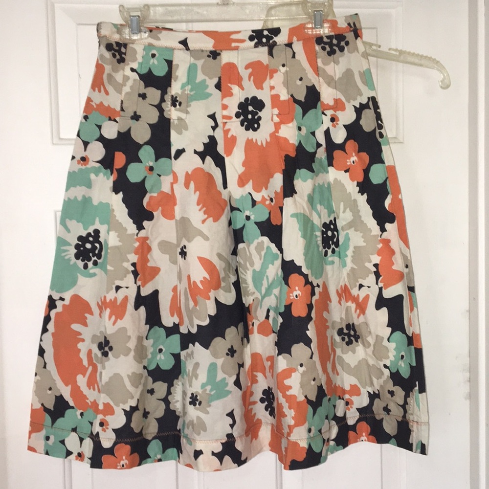 Floral below knee skirt